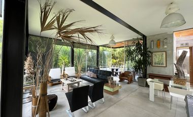 Casa finca moderna con 4 habitaciones, en el Capiro Llanogrnde