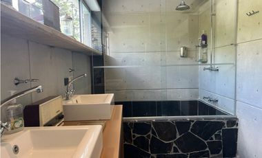 Casa finca moderna con 4 habitaciones, en el Capiro Llanogrnde