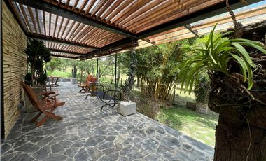 Casa finca moderna con 4 habitaciones, en el Capiro Llanogrnde
