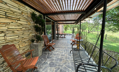 Casa finca moderna con 4 habitaciones, en el Capiro Llanogrnde