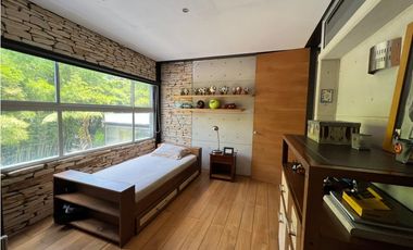 Casa finca moderna con 4 habitaciones, en el Capiro Llanogrnde