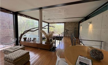 Casa finca moderna con 4 habitaciones, en el Capiro Llanogrnde