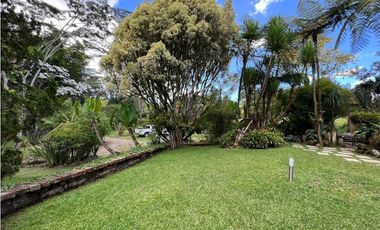 Casa finca moderna con 4 habitaciones, en el Capiro Llanogrnde