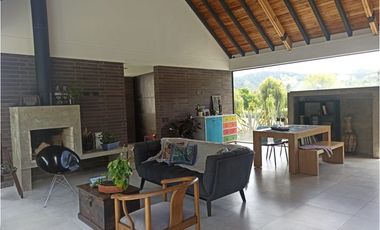 Venta de casa moderna con 3 habitaciones en Unidad cerrada en La Ceja
