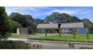 Venta de casa moderna con 3 habitaciones en Unidad cerrada en La Ceja