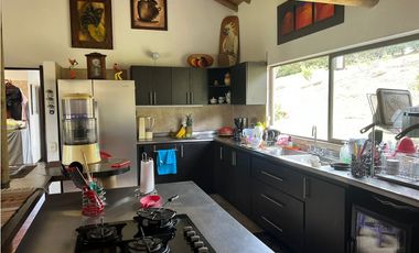Casa finca en unidad cerrada sector aeropuerto La Mosquita