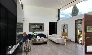 Arriendo Casa en unidad cerrada El tablazo  600 m2