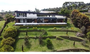 Arriendo Casa en unidad cerrada El tablazo  600 m2