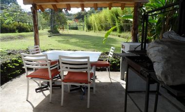 Arriendo casa campeste con 6 habitaciones por el aeropuerto JMC