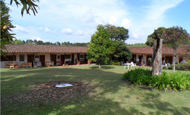 Arriendo casa campeste con 6 habitaciones por el aeropuerto JMC