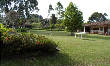 Arriendo casa campeste con 6 habitaciones por el aeropuerto JMC