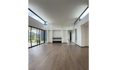 Venta | Casa campestre nueva en Fizebad, unidad cerrada exclusiva