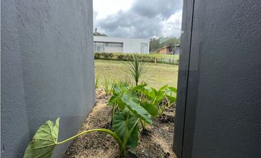 Venta | Casa campestre nueva en Fizebad, unidad cerrada exclusiva