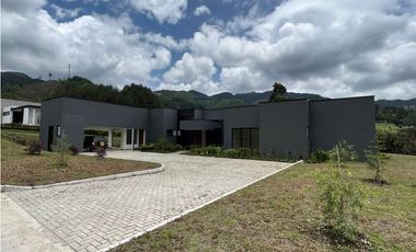 Venta | Casa campestre nueva en Fizebad, unidad cerrada exclusiva