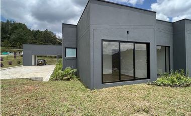 Venta | Casa campestre nueva en Fizebad, unidad cerrada exclusiva