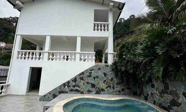CASA CAMPESTRE EN VENTA EN LA VIOLETA - MANIZALES