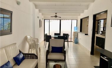 CASA 7 CONJUNTO FRENTE AL MAR