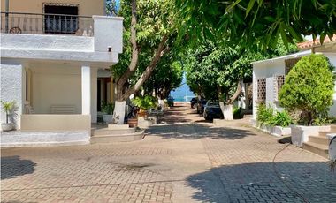 CASA 7 CONJUNTO FRENTE AL MAR