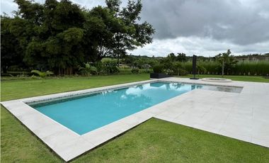 Se Vende Casa Campestre en Condominio Cerritos - Pereira