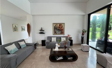 Se Vende Casa Campestre en Condominio Cerritos - Pereira
