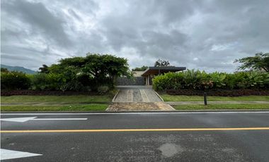 Se Vende Casa Campestre en Condominio Cerritos - Pereira