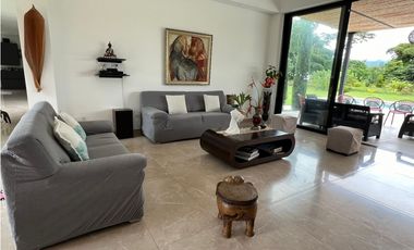 Se Vende Casa Campestre en Condominio Cerritos - Pereira