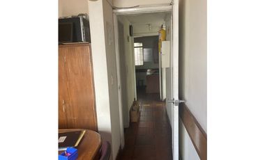 VENTA DE ESPACIOSA CASA Y LOCAL COMERCIAL  CERCA DEL CENTRO HISTORICO