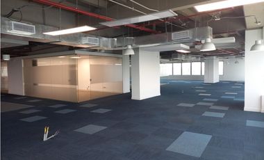 SE ARRIENDA OFICINA EN BOGOTA