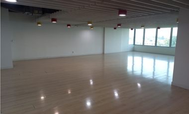 SE ARRIENDA OFICINA EN BOGOTA