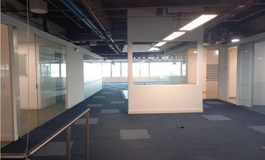 SE ARRIENDA OFICINA EN BOGOTA