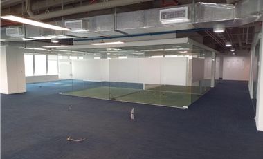 SE ARRIENDA OFICINA EN BOGOTA