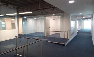 SE ARRIENDA OFICINA EN BOGOTA