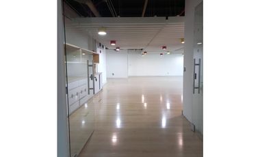 SE ARRIENDA OFICINA EN BOGOTA