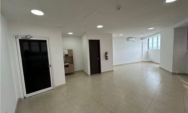 se vende maravillosa oficina