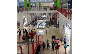 ALQUILER LOCAL WESTLAND MALL PLANTA BAJA 90 M2 ARRAIJAN