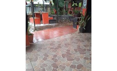VENDO CASAS Y RESTAURANTE EN MARIATO