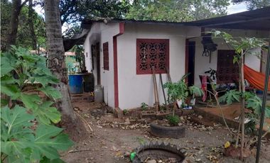 VENDO CASAS Y RESTAURANTE EN MARIATO