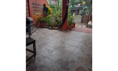 VENDO CASAS Y RESTAURANTE EN MARIATO