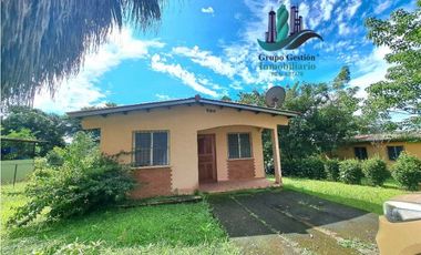 VENDO CASA A 25 MINUTOS DEL MAR