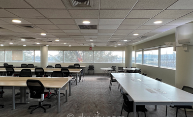 Oficina en Arriendo en Vespucio Poniente / Costanera Norte, sector Aeropuerto