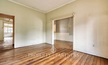 Venta Increíble! Casa con un extenso patio en el corazon de Ñuñoa