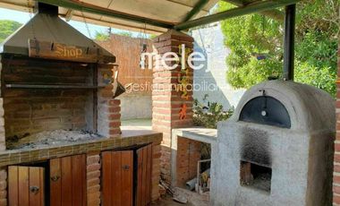 Amplia casa excelente ubicación en Bosques de Montemar, Concón