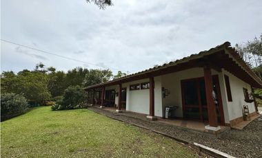 Vendo casa campestre sector Ojo de Agua, Rionegro