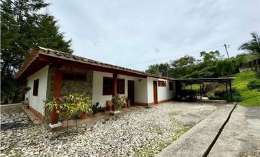 Vendo casa campestre sector Ojo de Agua, Rionegro