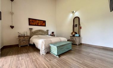 Vendo casa campestre sector Ojo de Agua, Rionegro