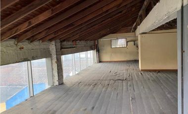 Vendo BODEGA (Edificio de 4 pisos) sector Almacentro Medellin