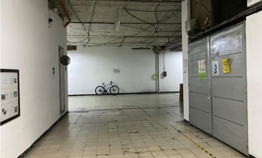 Vendo BODEGA (Edificio de 4 pisos) sector Almacentro Medellin