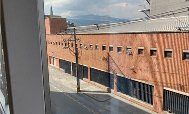 Vendo BODEGA (Edificio de 4 pisos) sector Almacentro Medellin