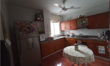 SE ARRIENDA APARTAMENTO AMOBLADO EN EL RECREO  MONTERA