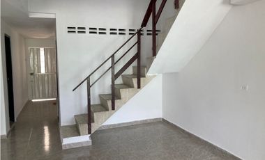 VENDO CASA EN EL SECTOR DEL HIPODROMO - SOLEDAD